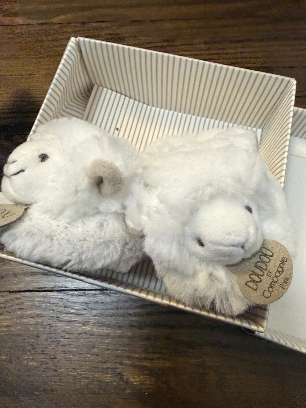Doudou et Compagnie Paris Infant Baby Lamb Plush Slippers Booties - NEW IN BOX